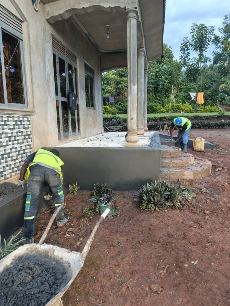 Exterior plinth plastering